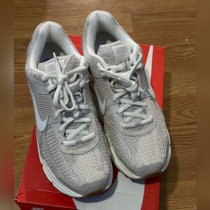 Mens Nike Vomero 5 Bowerman Series White Sneakers